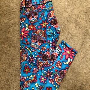 Small Yoga Democracy leggings worn once